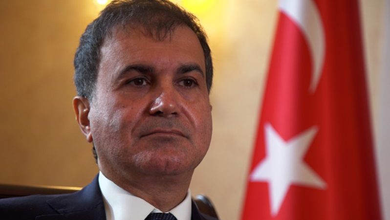 AK Parti Sözcüsü Ömer Çelik, Cumhurbaşkanı Erdoğan’ın adaylığı hakkında açıklama yaptı