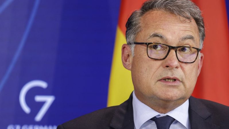 AMB/Nagel: Enflasyon resesyon olmadan hedefe inecek