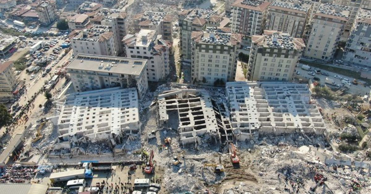 Afet bölgesinde Zelzele Hataları Soruşturma Ofisleri kurulacak