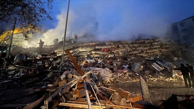 Azerbaycan 370 kişilik kurtarma grubu gönderecek