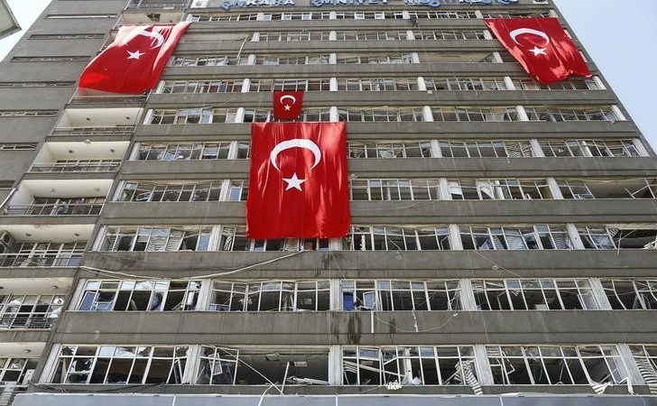 Babacan: “Sadece helallik isteyip sorumluluktan da kaçamazsınız”