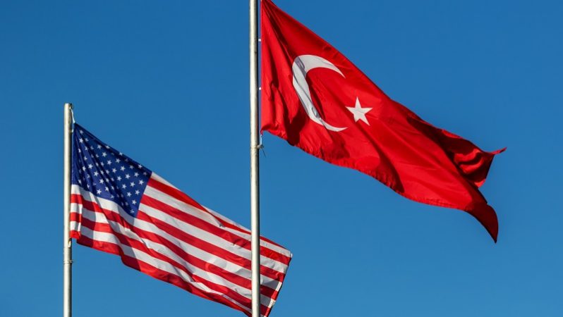 Bakan Çavuşoğlu, ABD’li mevkidaşı ile vize sorunu, güvenlik ikazları ve F-16 konusunda görüştü