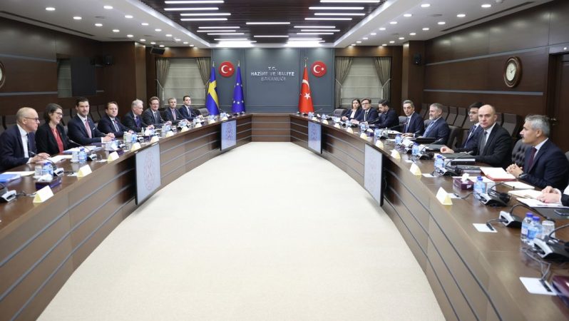 Bakan Nebati, AB heyetiyle görüştü