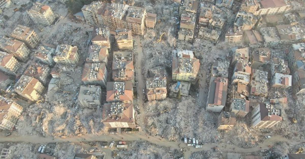 Bloomberg’in tahliline nazaran sarsıntılar büyümenin yüzde 1’ini silebilir