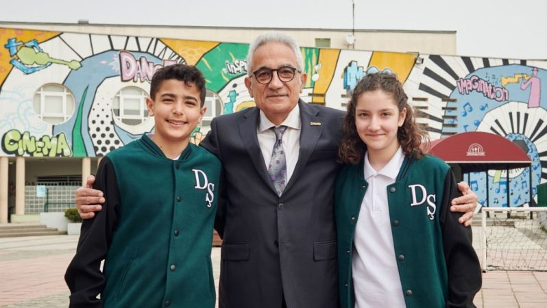 Depremzede çocuklar İş Bankası’nın takviyesiyle Darüşşafaka’da eğitim alacak