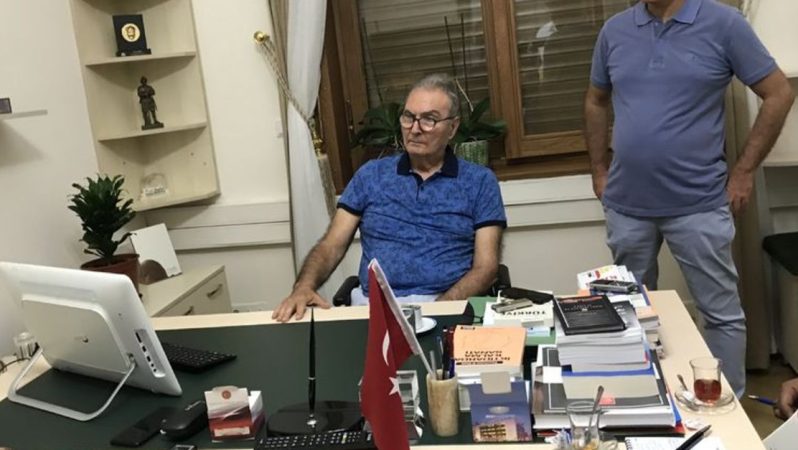 Eski CHP Genel Lideri Baykal vefat etti