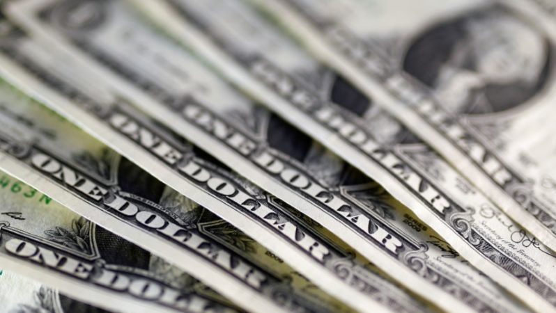 Fed tutanakları öncesinde dolar düşüşte