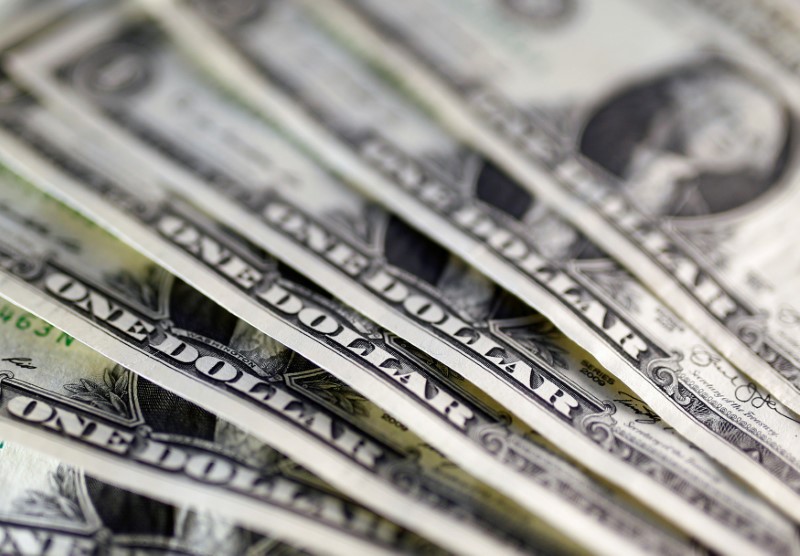 Fed tutanakları öncesinde dolar düşüşte