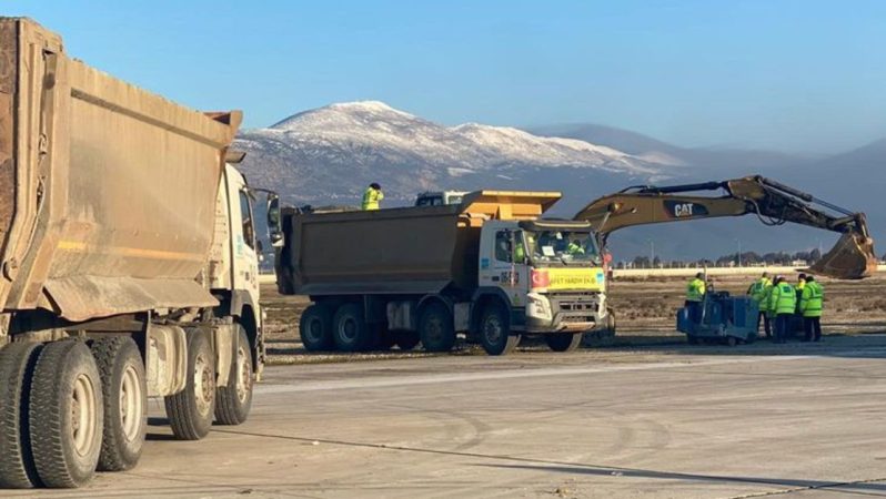 Hatay Havalimanı tamiri başladı
