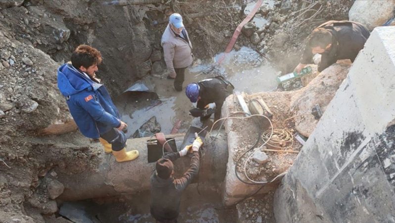 Sarsıntı bölgesinde ağır hasarlı yerler hariç yüzde 95’ine su verildi