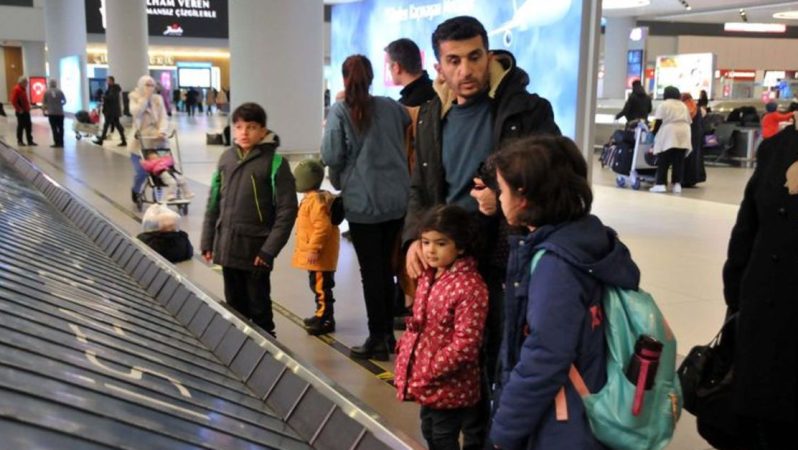 Sarsıntı bölgesinden 28 bin 44 kişi tahliye edildi