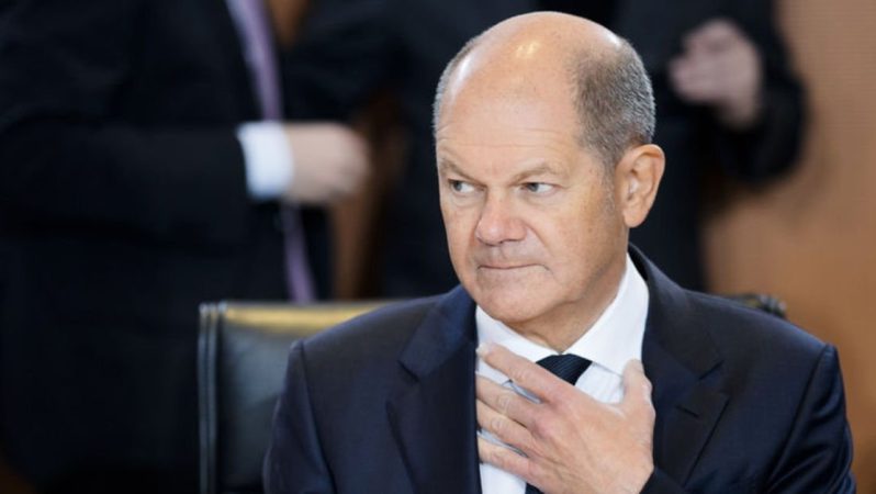 Scholz: G-7 ülkeleri Rusya’ya karşı yeni yaptırımlar konusunda anlaştı