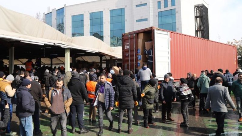Şirketlerden nakdi zelzele yardımları