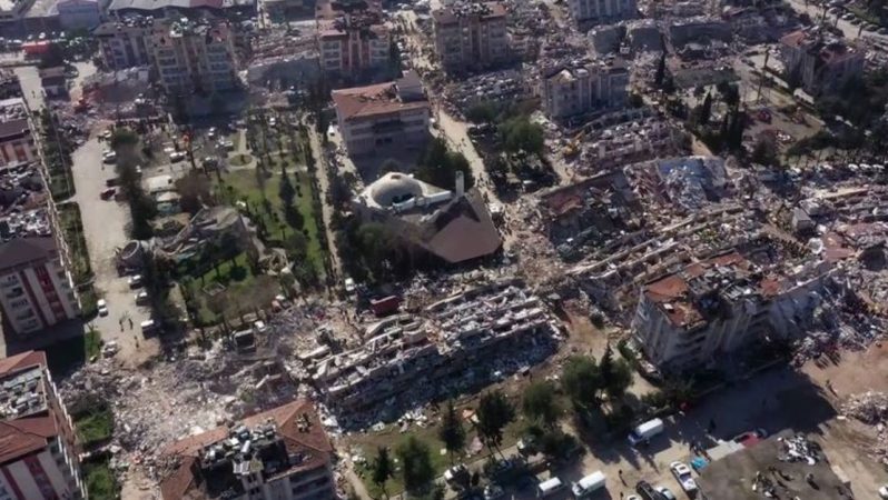 TÜRKONFED raporu: Zelzelelerin mali hasarının 84,1 milyar dolar olması bekleniyor