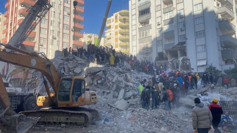 Zelzelelerde kayıplar artıyor