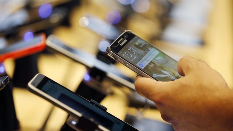 Akıllı telefonlardan alınan gümrük bedeli 200 dolardan 350 dolara çıktı