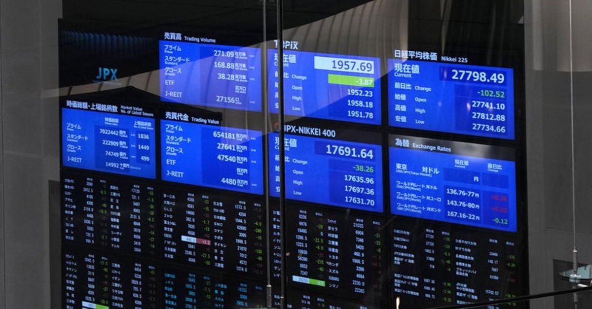 Asya borsaları bankacılık telaşlarıyla düşüşte