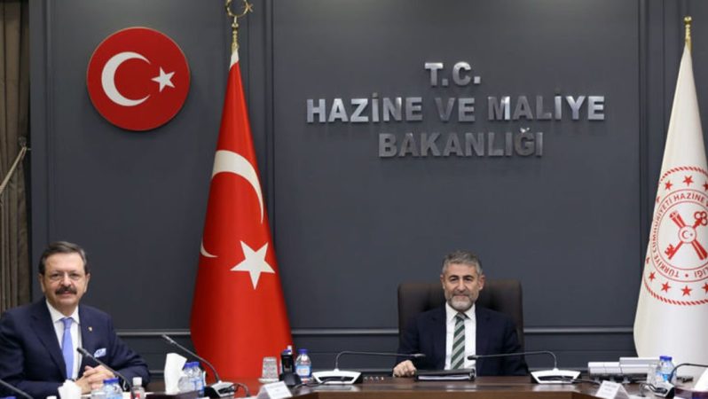 Bakan Nebati TOBB idaresiyle bir ortaya geldi