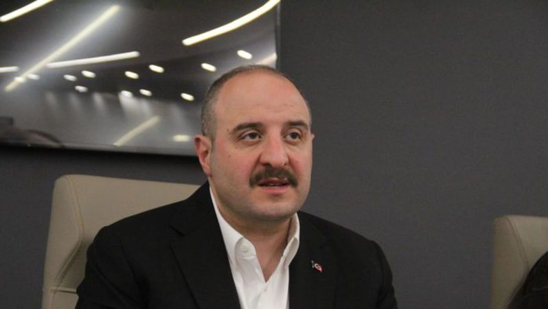 Bakan Varank’tan sarsıntı bölgesi için özel bankalara davet