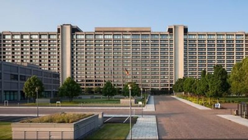 Bundesbank 43 yıldan beri birinci kere ziyan açıkladı