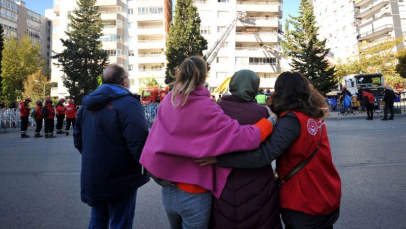 “Deprem bölgesinde bayanların yarısı kayıt dışı çalıştırılıyordu”