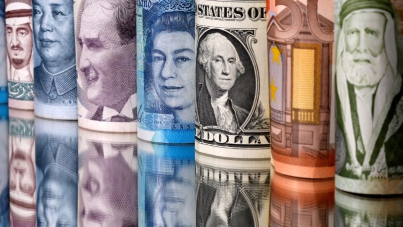 Dolar, global piyasalarda zayıflıyor ancak dolar/TL rekor kırıyor