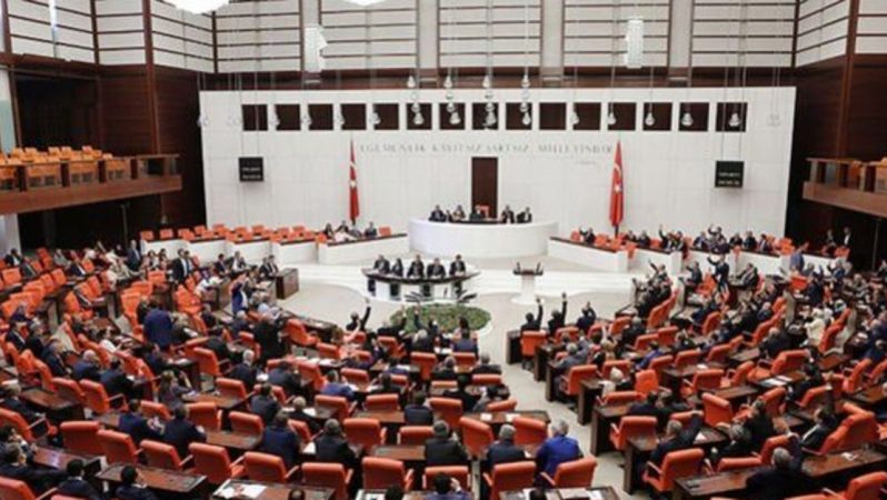 Emekliye artırım teklifi TBMM’ye sunuldu