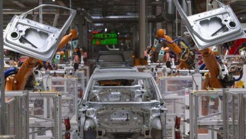 Euro Bölgesi’nde beklentiyi aşan sanayi üretimi