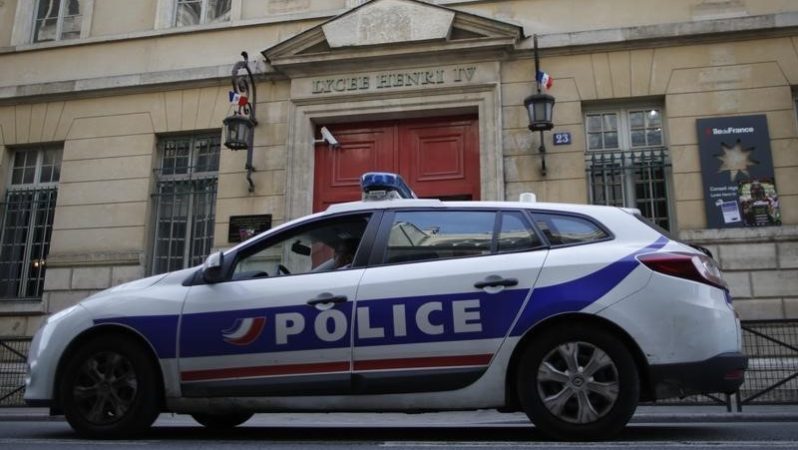 Fransa’da, skandala karıştığı gerekçesiyle 5 bankaya baskın düzenlendi