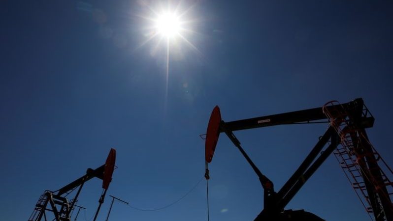 Ham petrol fiyatları haftayı yatay bir seyirde kapatıyor