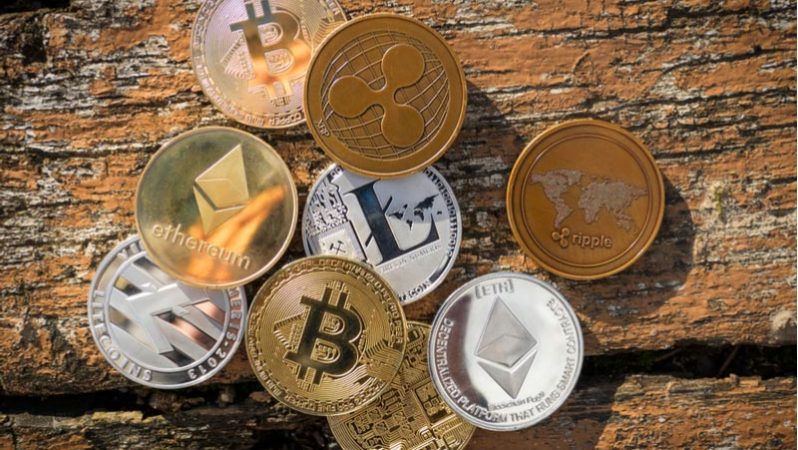Kripto para piyasasından son gelişmeler: BTC, XRP, ADA, LUNC, XTZ