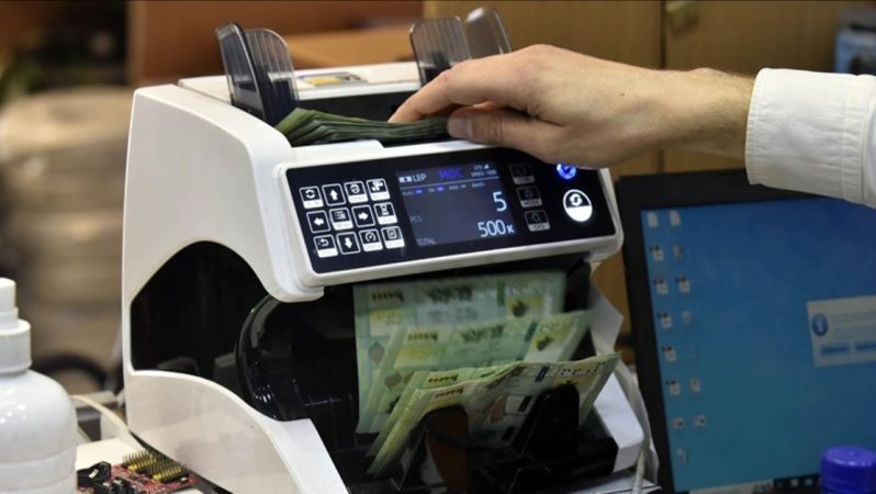 Lübnan lirası dolar karşısında tarihi düzeye geriledi