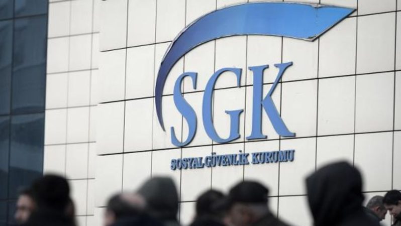 SGK çalışanlarının fazla mesai müddeti uzatıldı