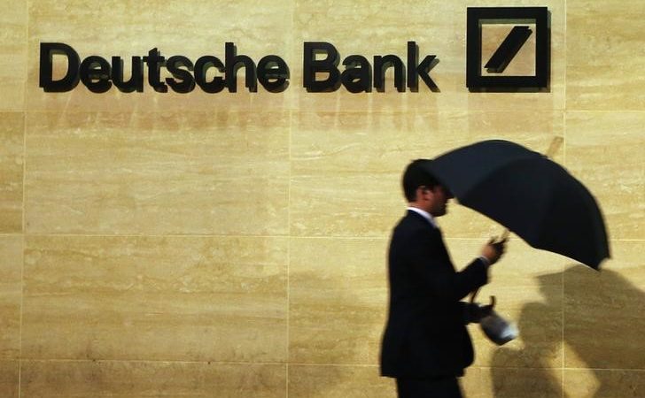 Yatırımcılar Deutsche Bank’la ilgili tasaları “mantıksız” bulunca payları paha kazandı