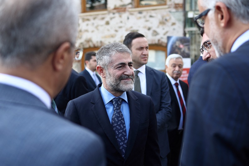 Bakan Nebati: “Büyümeyi enflasyona kurban etmedik”