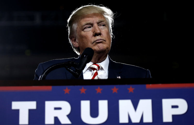Birçok cürümle itham edilen Donal Trump’ın NFT koleksiyonuna talep artıyor