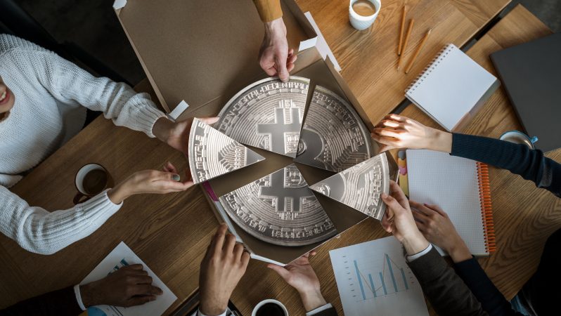 Bitcoin (BTC) Balinaları, Okyanusu Terk Ediyor!