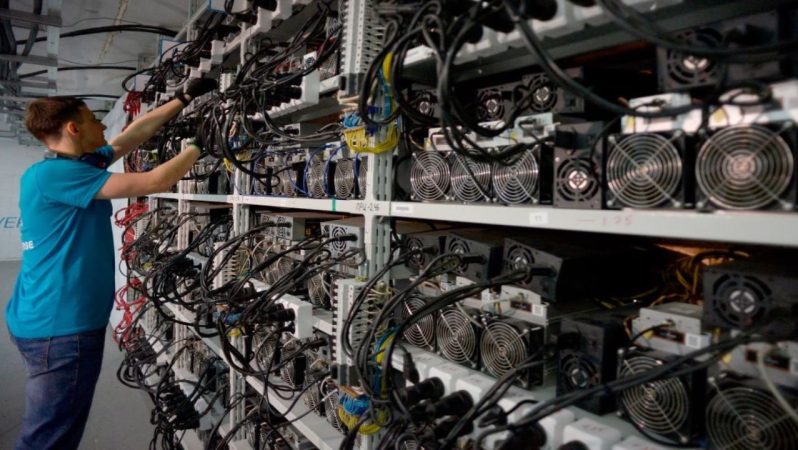 Bitcoin Miner Sphere 3D, Ortağına Dava Açtı