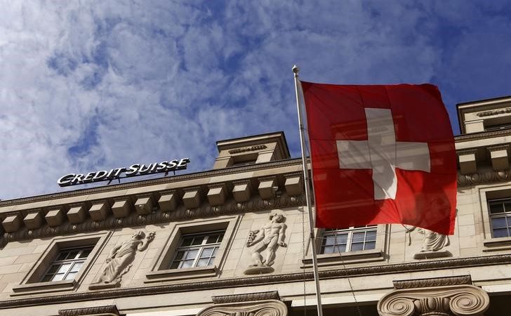 İsviçre bankası milyonlarca müşterisine kripto para ticareti sunacak