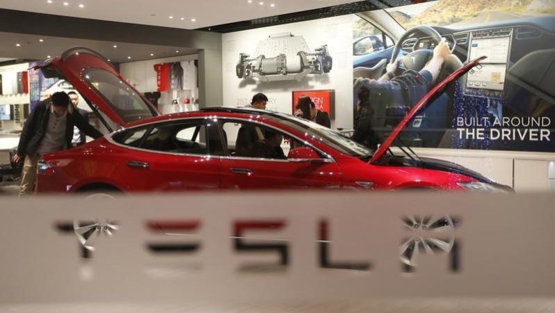 Tesla, ABD’de araç satış fiyatlarını düşürdü