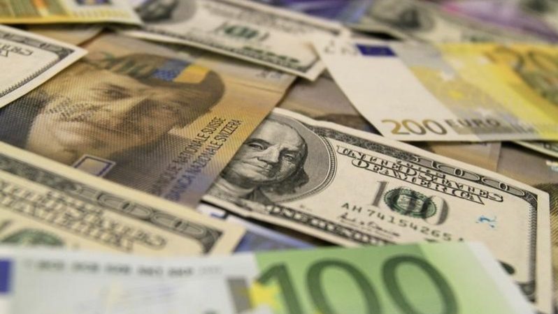 Yatırımcılar Mart ayında Çin paylarına ve tahvillerine yöneldiler